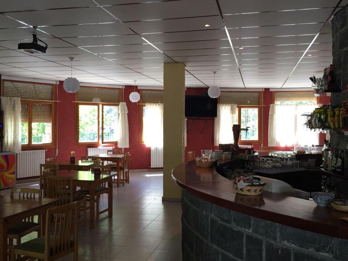 El Chate Tiendas Hotel Sarvisé Екстериор снимка